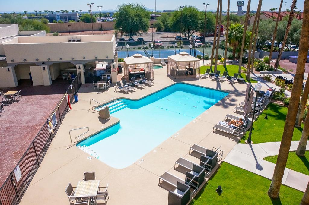 Four Points By Sheraton Phoenix South Mountain Exterior photo